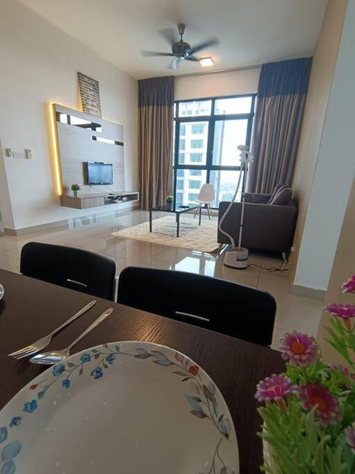 Conezion, Nice View, Beside Ioi City Mall, Opposite Hospital Serdang, Beside Uniteen And Upm, פוטראג'איה מראה חיצוני תמונה
