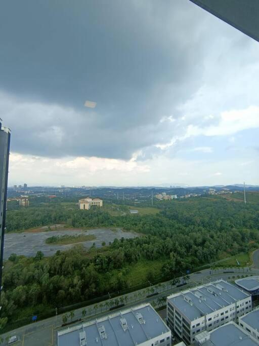 Conezion, Nice View, Beside Ioi City Mall, Opposite Hospital Serdang, Beside Uniteen And Upm, פוטראג'איה מראה חיצוני תמונה