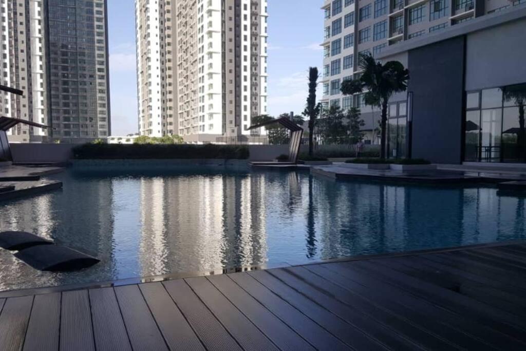 Conezion, Nice View, Beside Ioi City Mall, Opposite Hospital Serdang, Beside Uniteen And Upm, פוטראג'איה מראה חיצוני תמונה